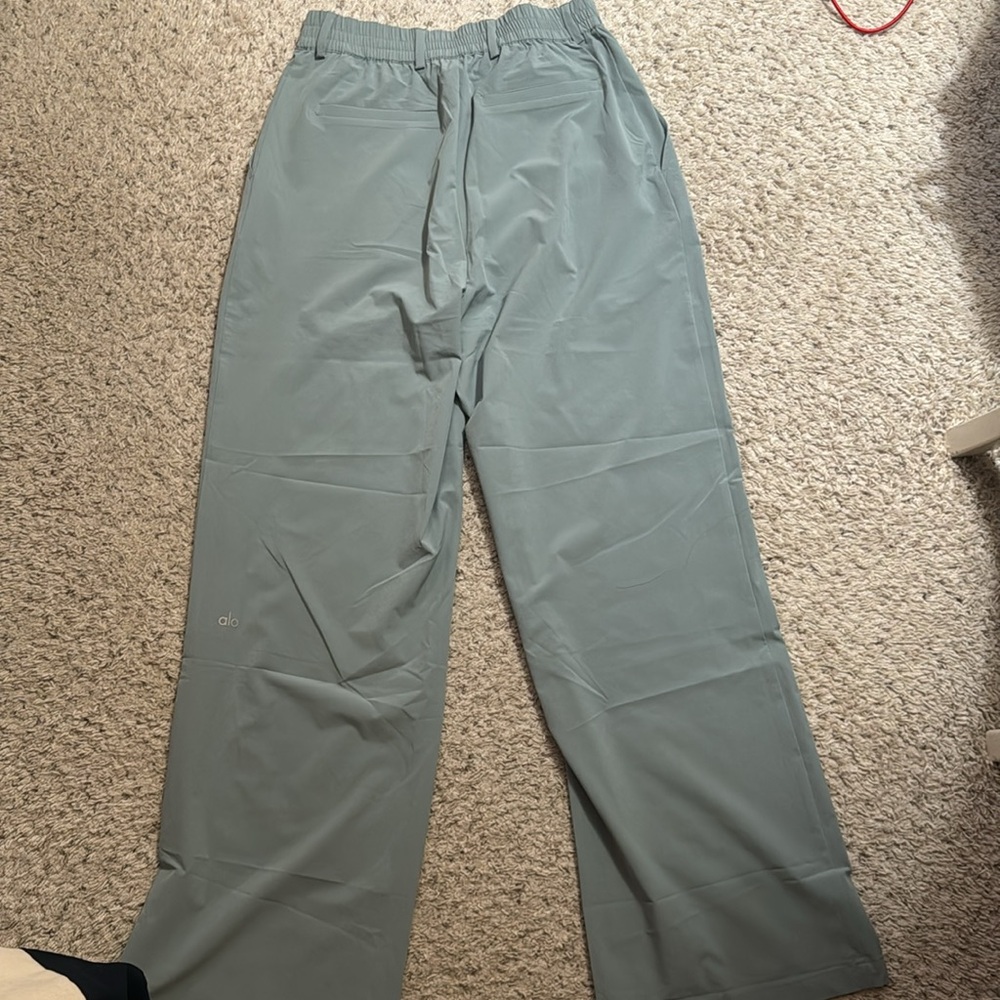 NWOT ALO YOGA HIGH WAIST PURSUIT TROUSER - Picture 3 of 4